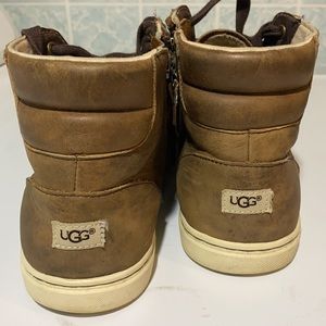 Ugg leather sneakers rustic brown w/ working zip